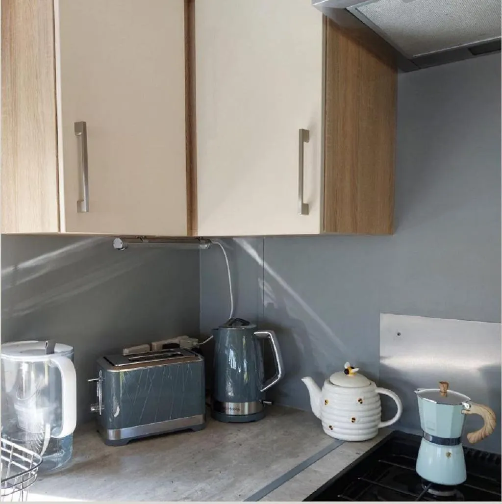 Great 8 Berth Caravan At Sand Le Mere In Yorkshire Ref 71001I Tunstall