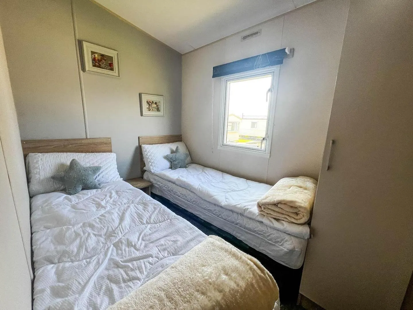 Great 8 Berth Caravan At Sand Le Mere In Yorkshire Ref 71001I Tunstall  Royaume-Uni